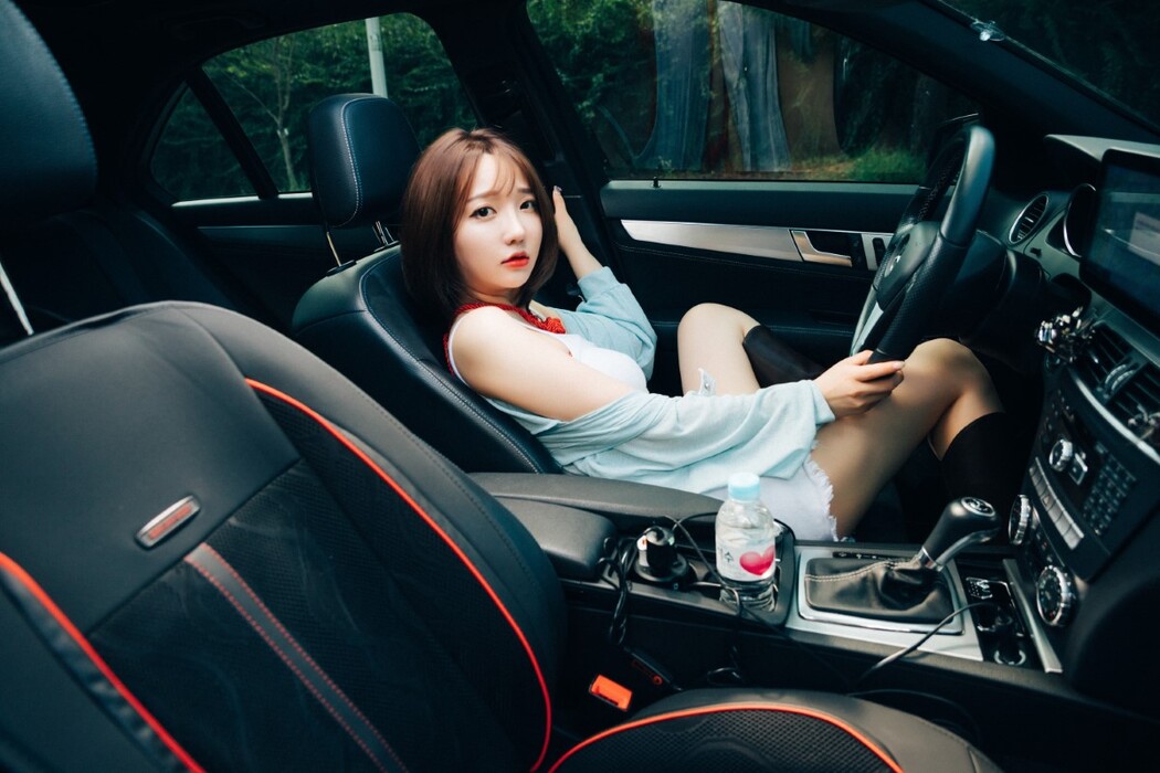 Loozy Son Ye-Eun 손예은 – SM CarXXX