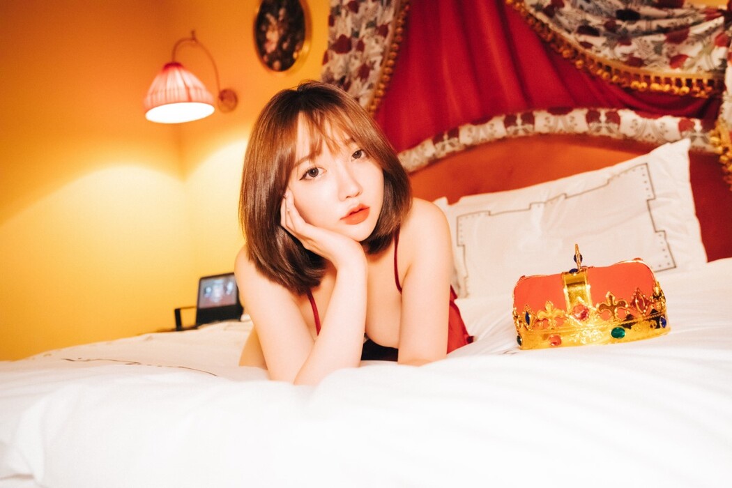 Loozy Son Ye-Eun 손예은 – Halloqueen S.Ver