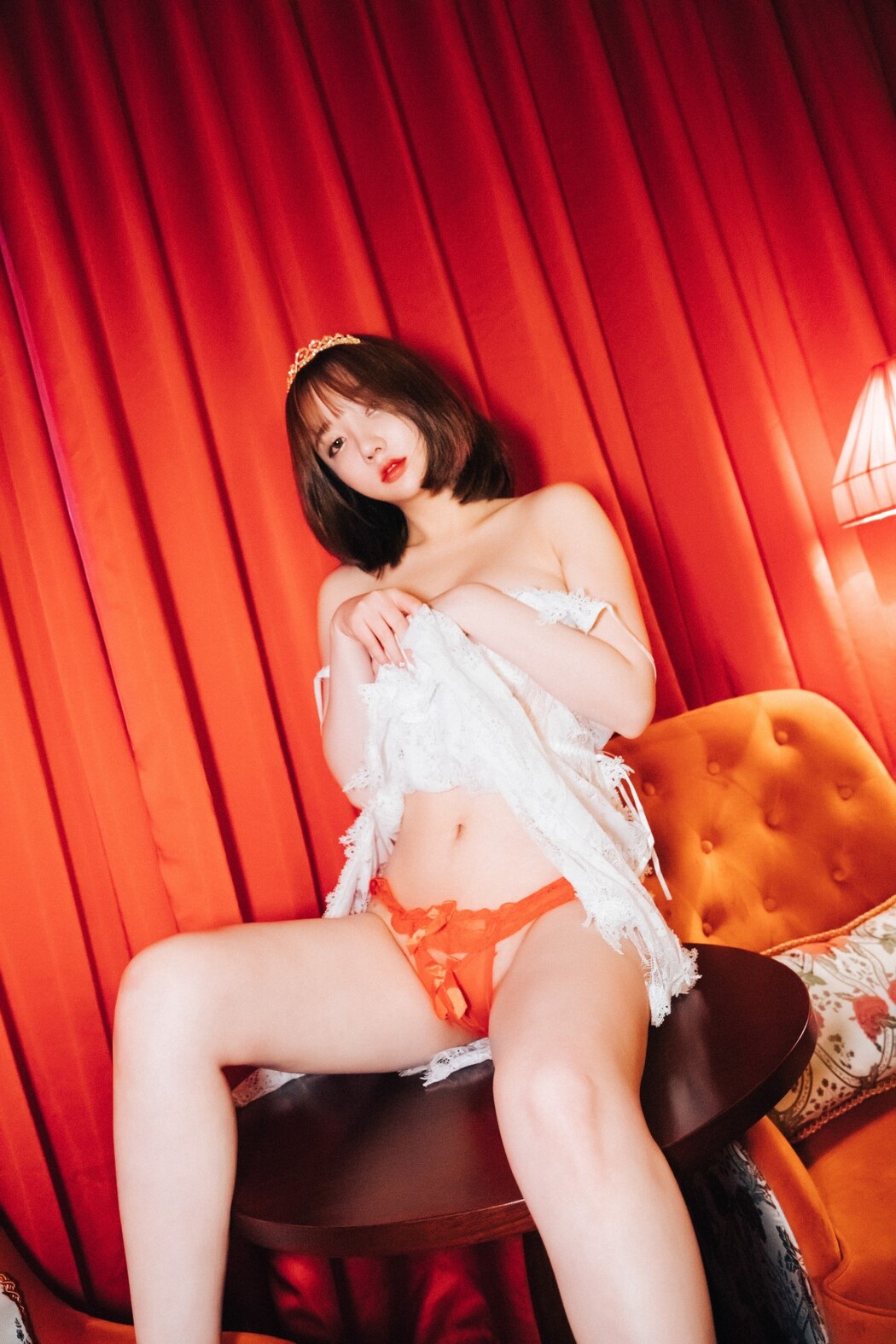Loozy Son Ye-Eun 손예은 – Halloqueen S.Ver