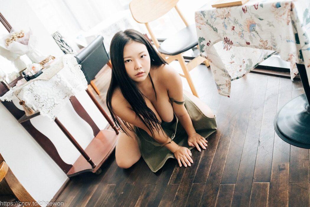 Loozy Ssunskey – Role Cafe B