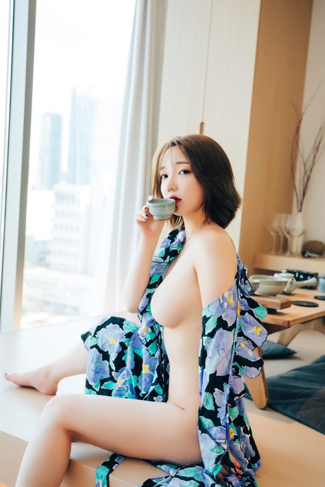 Loozy Son Ye-Eun 손예은 – Lover In Hotel Part 1