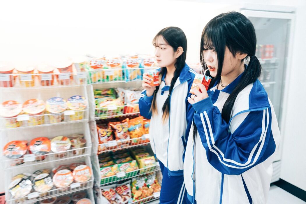 Loozy Sonson 손손 x Zia 지아 – Bitch Academy B