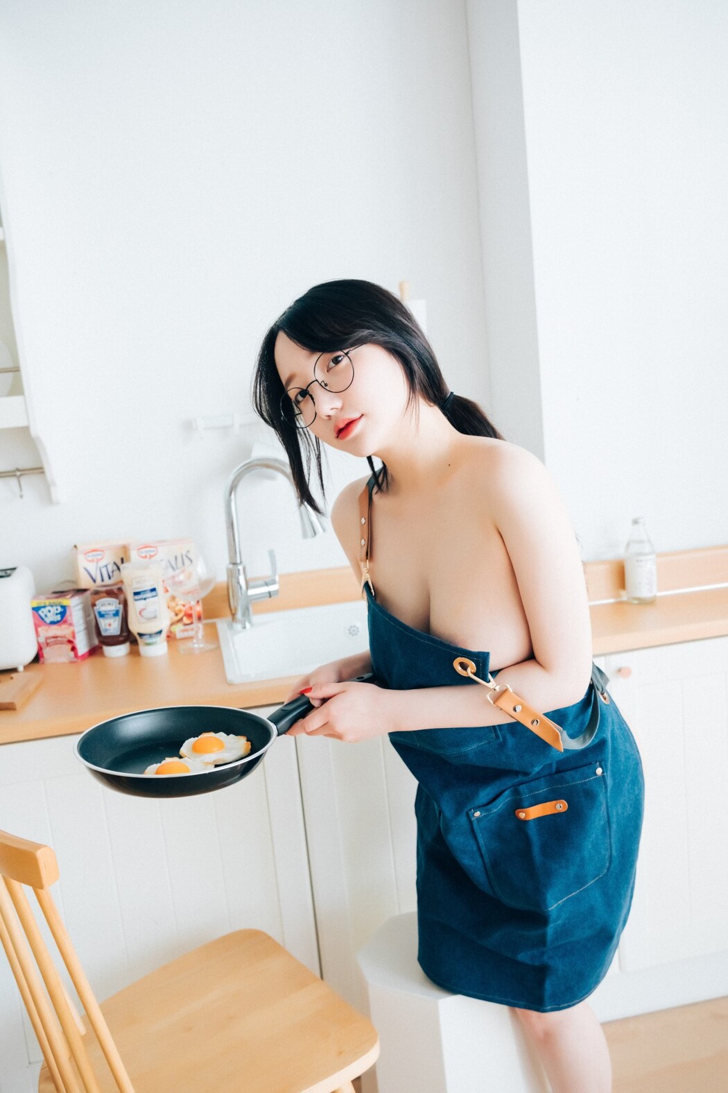 Loozy Son Ye-Eun 손예은 – Nudy Painter S.ver