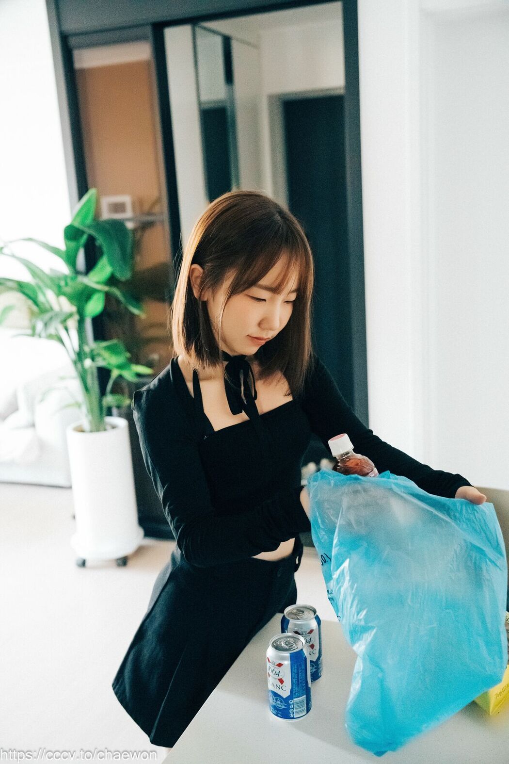 Loozy Yeri – Visitor Part1