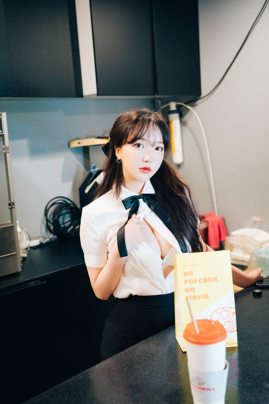 Loozy Son Ye-Eun 손예은 – Ticket Girl A