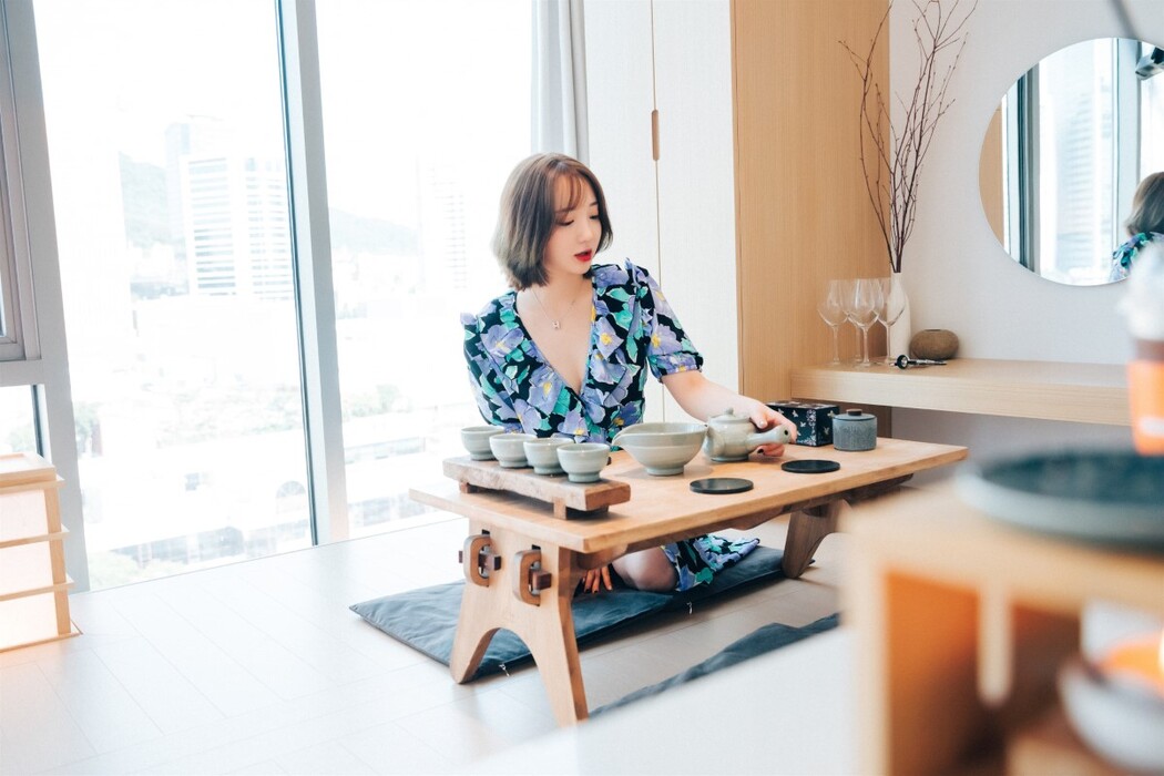 Loozy Son Ye-Eun 손예은 – Lover In Hotel Part 1
