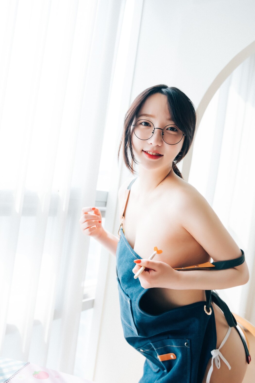 Loozy Son Ye-Eun 손예은 – Nudy Painter S.ver