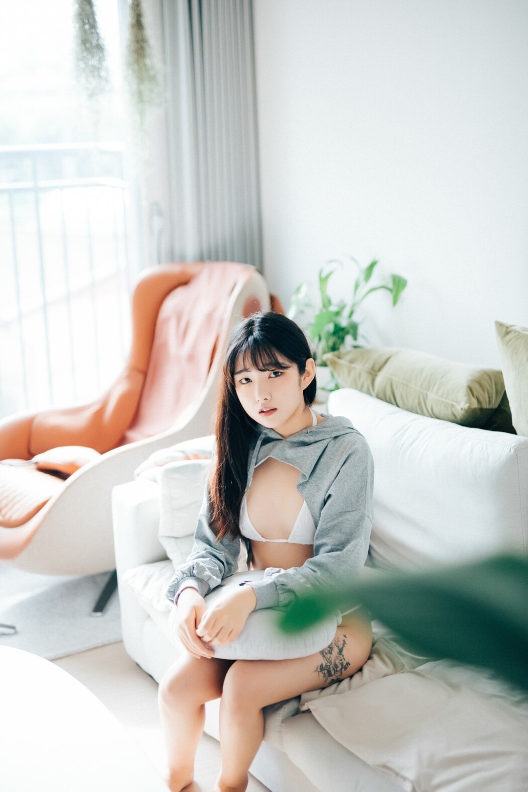 Loozy SonSon 손손 – Date At Home S Ver