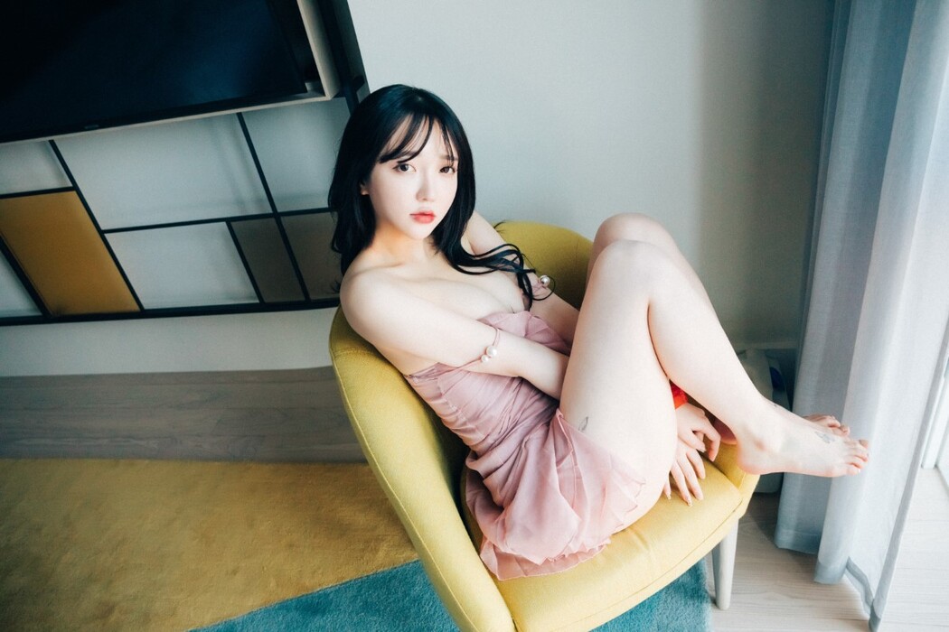 Loozy Son Ye-Eun (손예은) – Hardcore