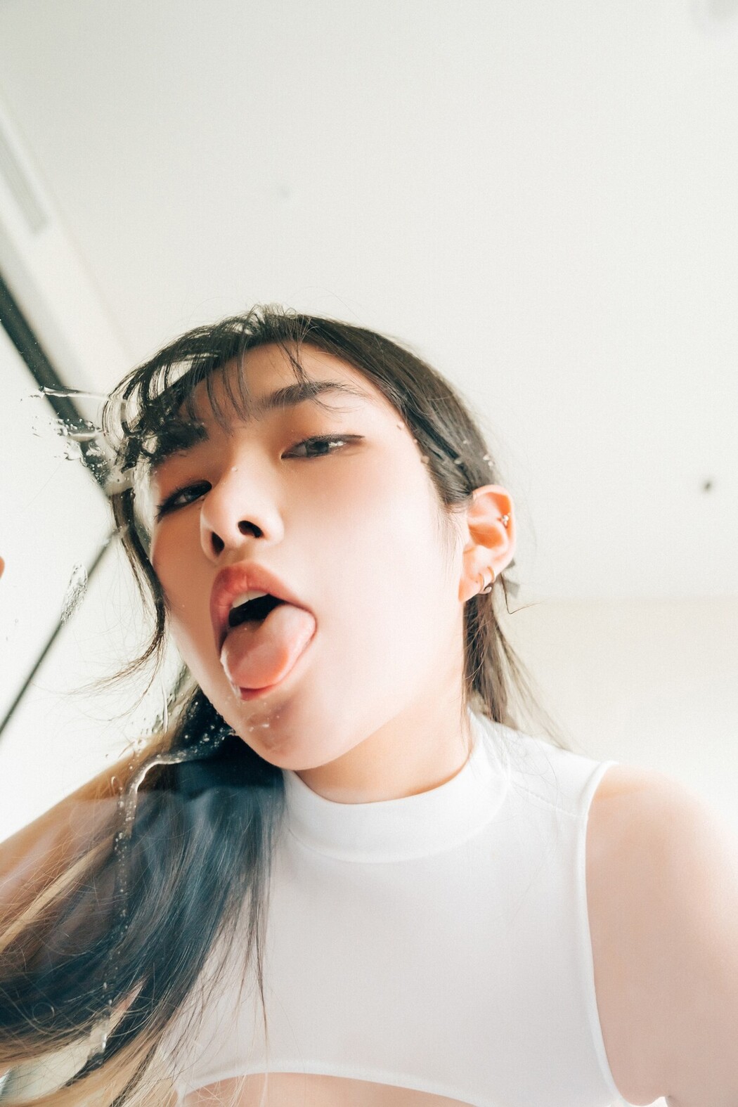 Loozy SonSon 손손 – Spit On Mex B