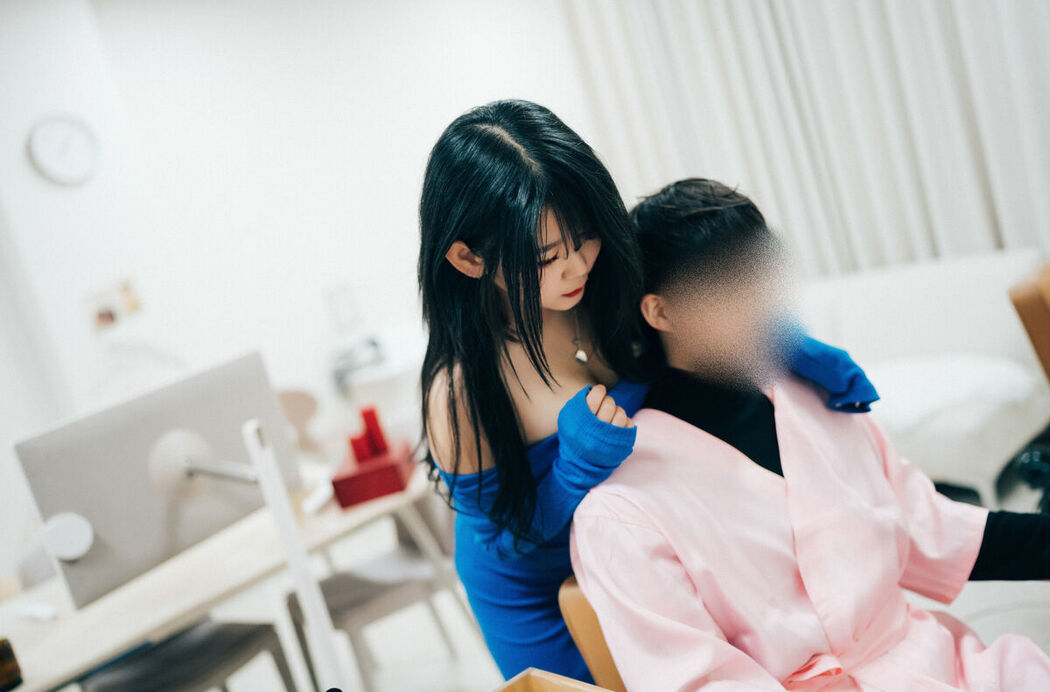 Loozy Zia – Adult Hair Shop Part1