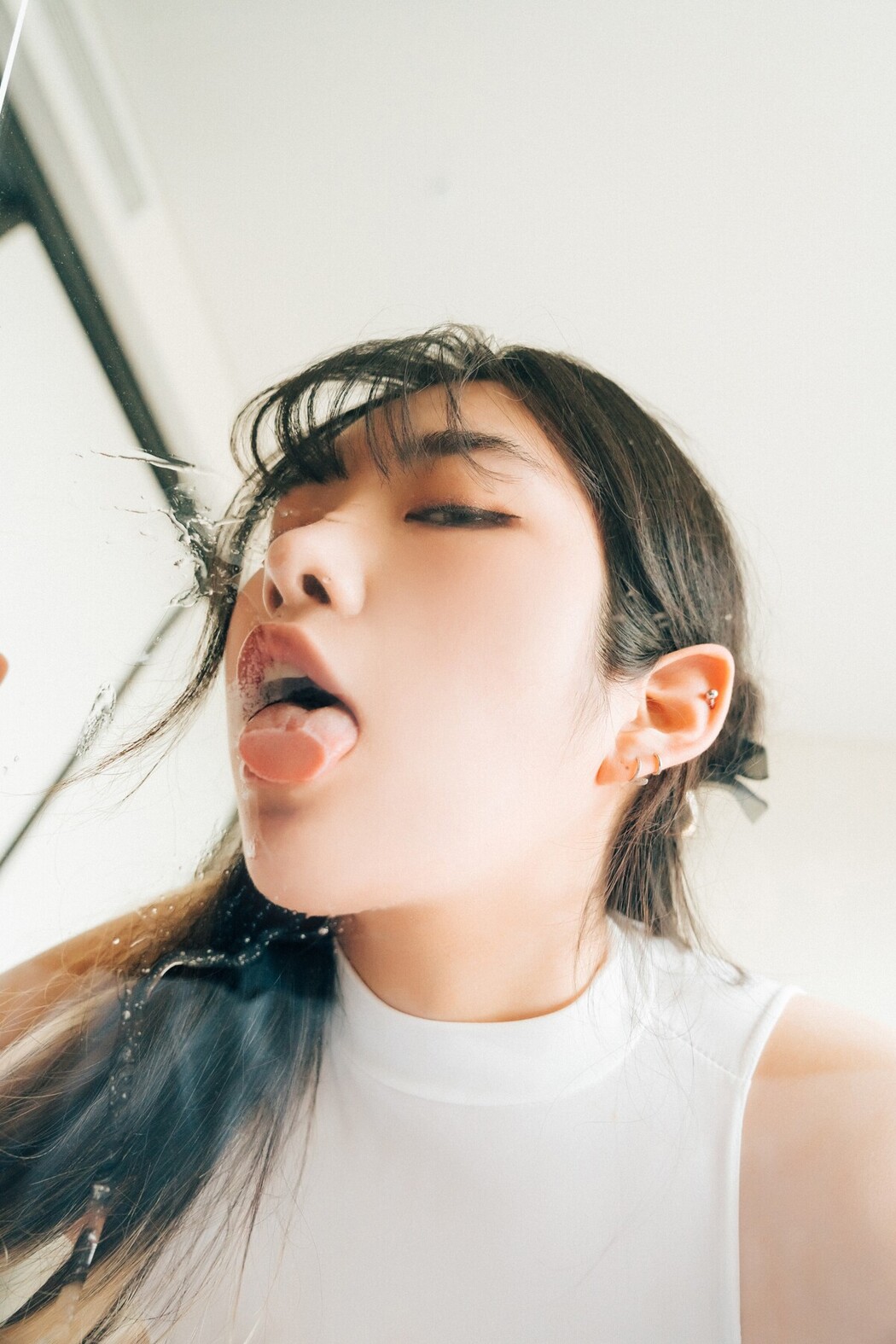 Loozy SonSon 손손 – Spit On Mex B