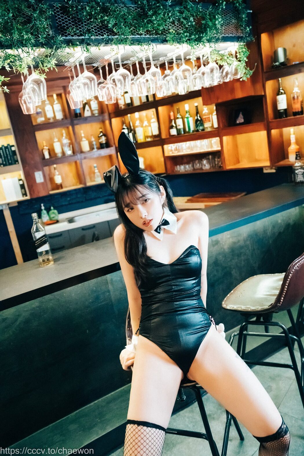 Loozy SonSon 손손 – S Bar B