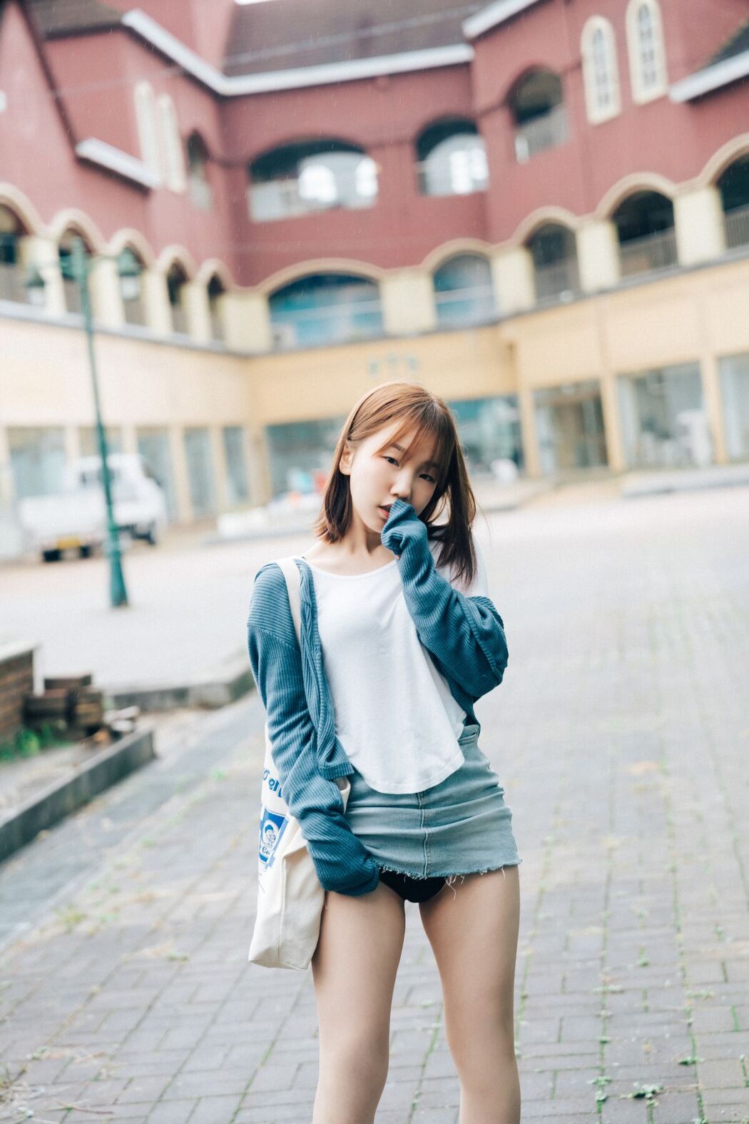 Loozy Yeri – Enjoying Outdoor Part1