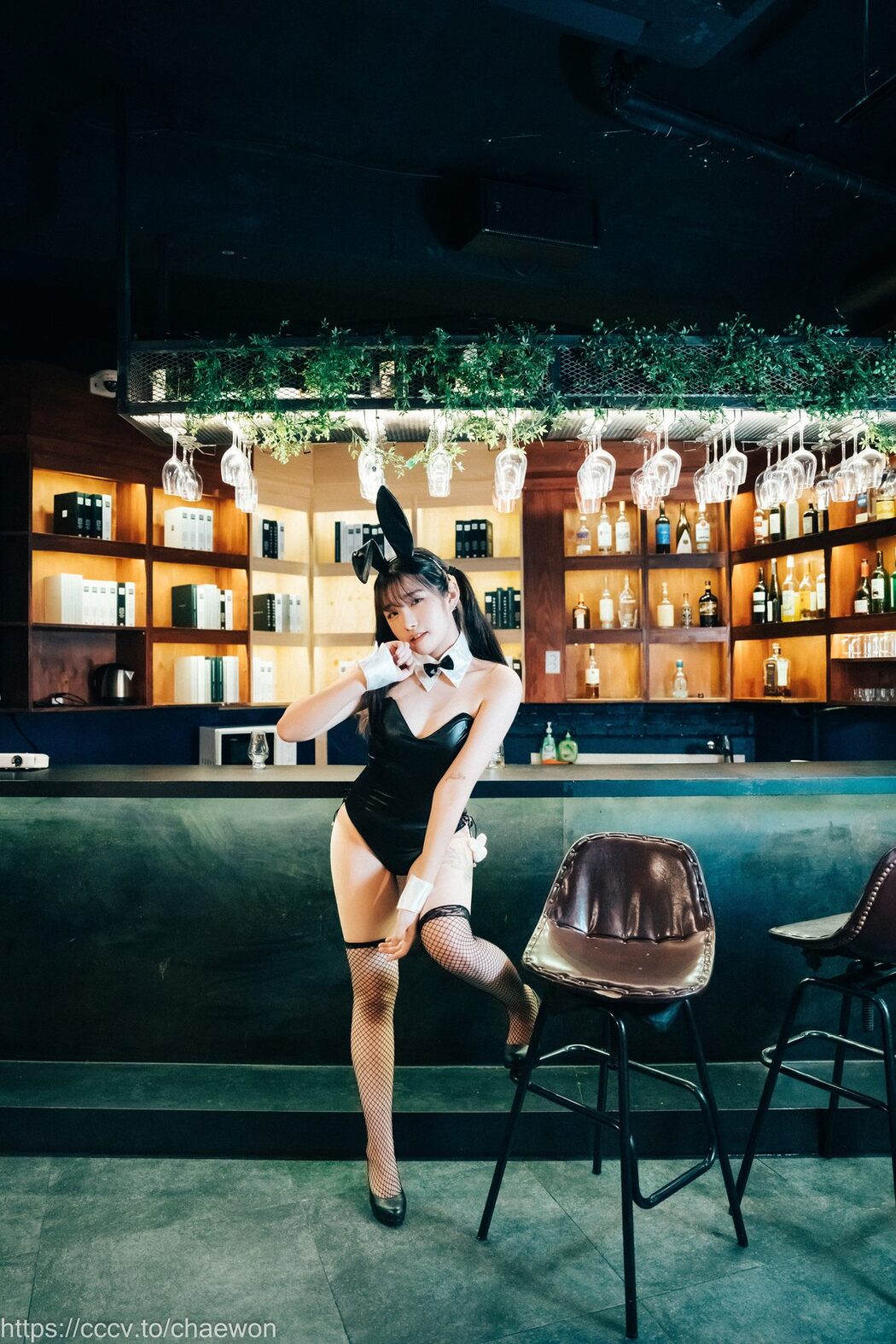 Loozy SonSon 손손 – S Bar B
