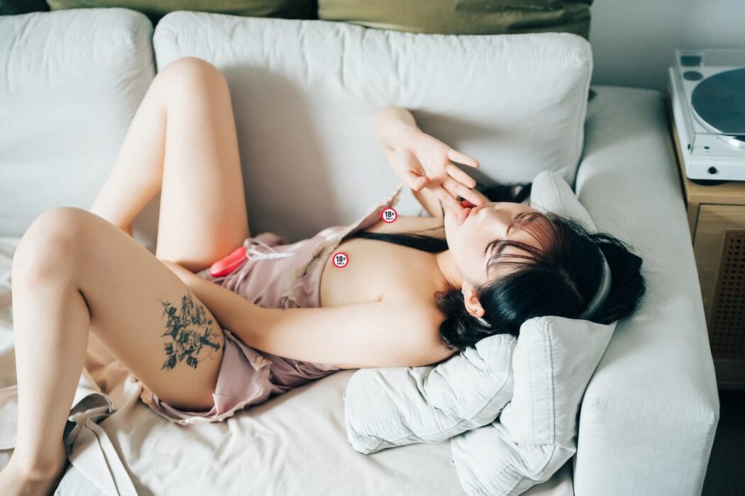 Loozy Sonson 손손 – VR Fxxx B
