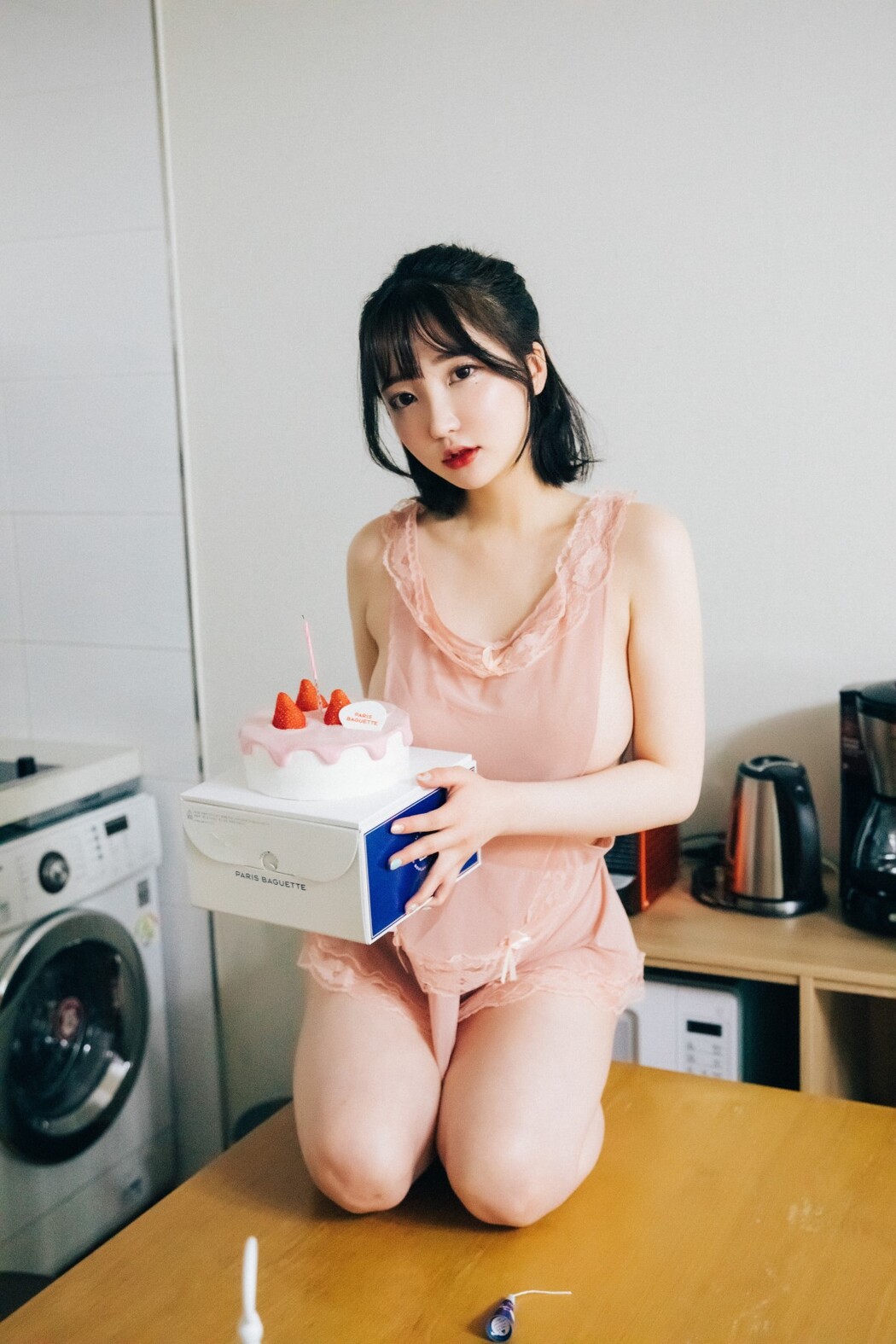 Loozy Son Ye-Eun 손예은 Happy Birthday S.Ver A