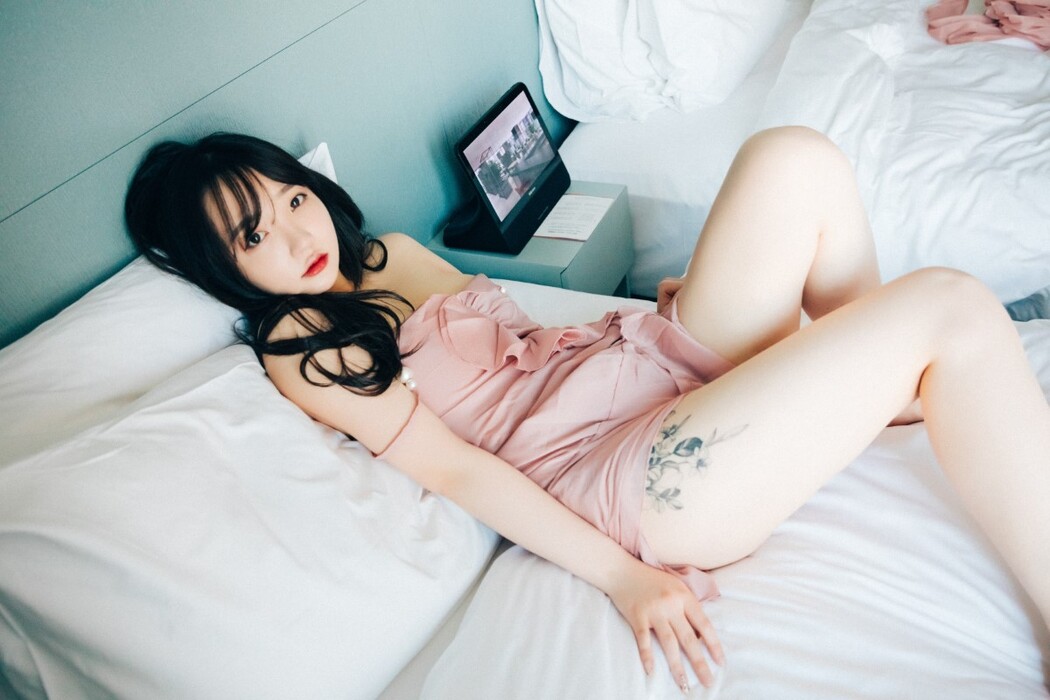Loozy Son Ye-Eun (손예은) – Hardcore