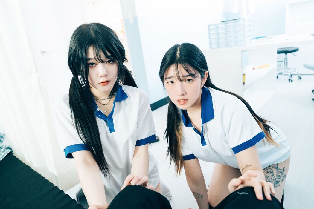 Loozy Sonson 손손 x Zia 지아 – Bitch Academy B