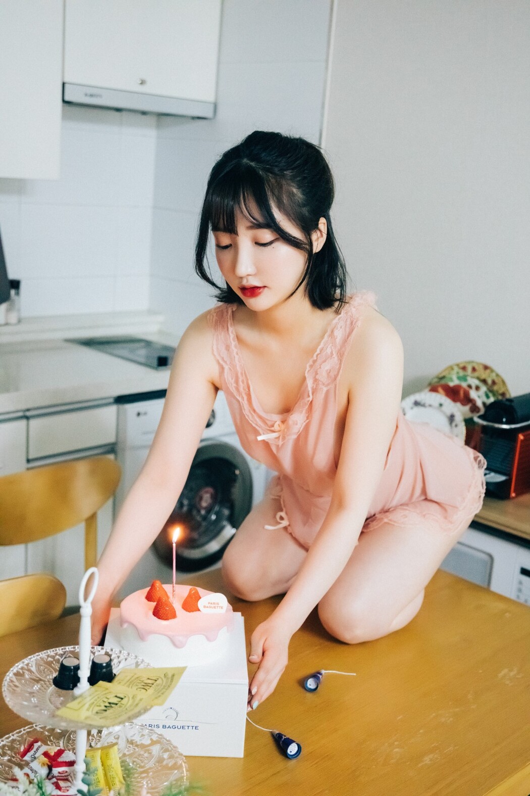 Loozy Son Ye-Eun 손예은 Happy Birthday S.Ver A