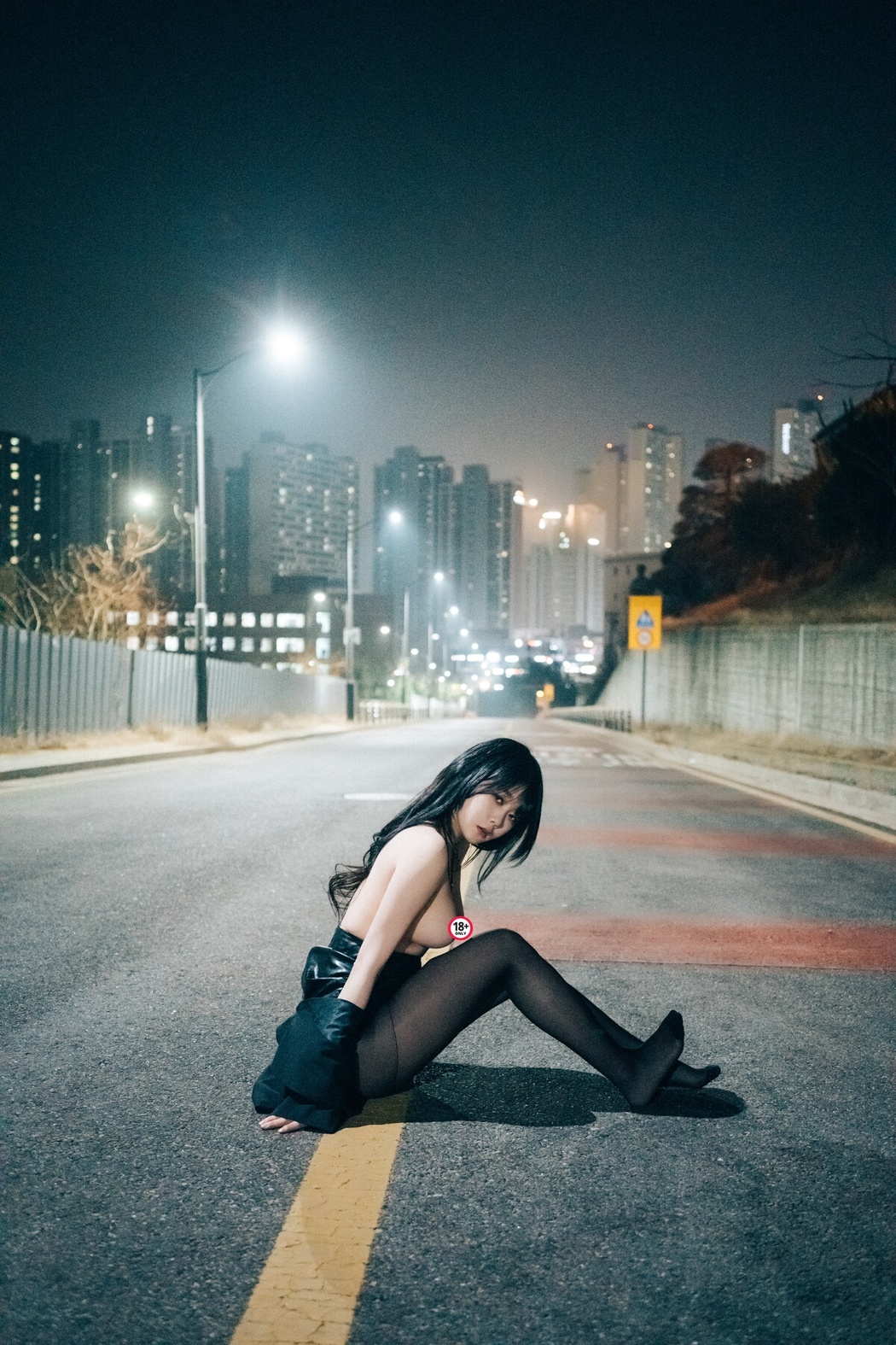 Loozy Zia 지아 – XXX At Night Road A