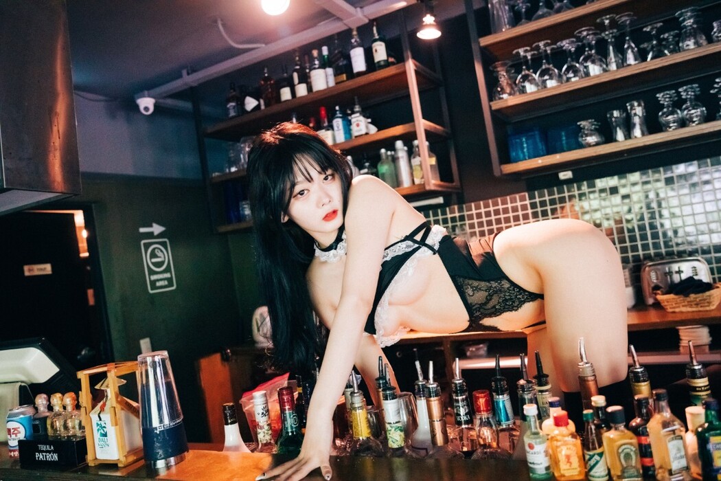 Loozy Zia 지아 – SM Bar A