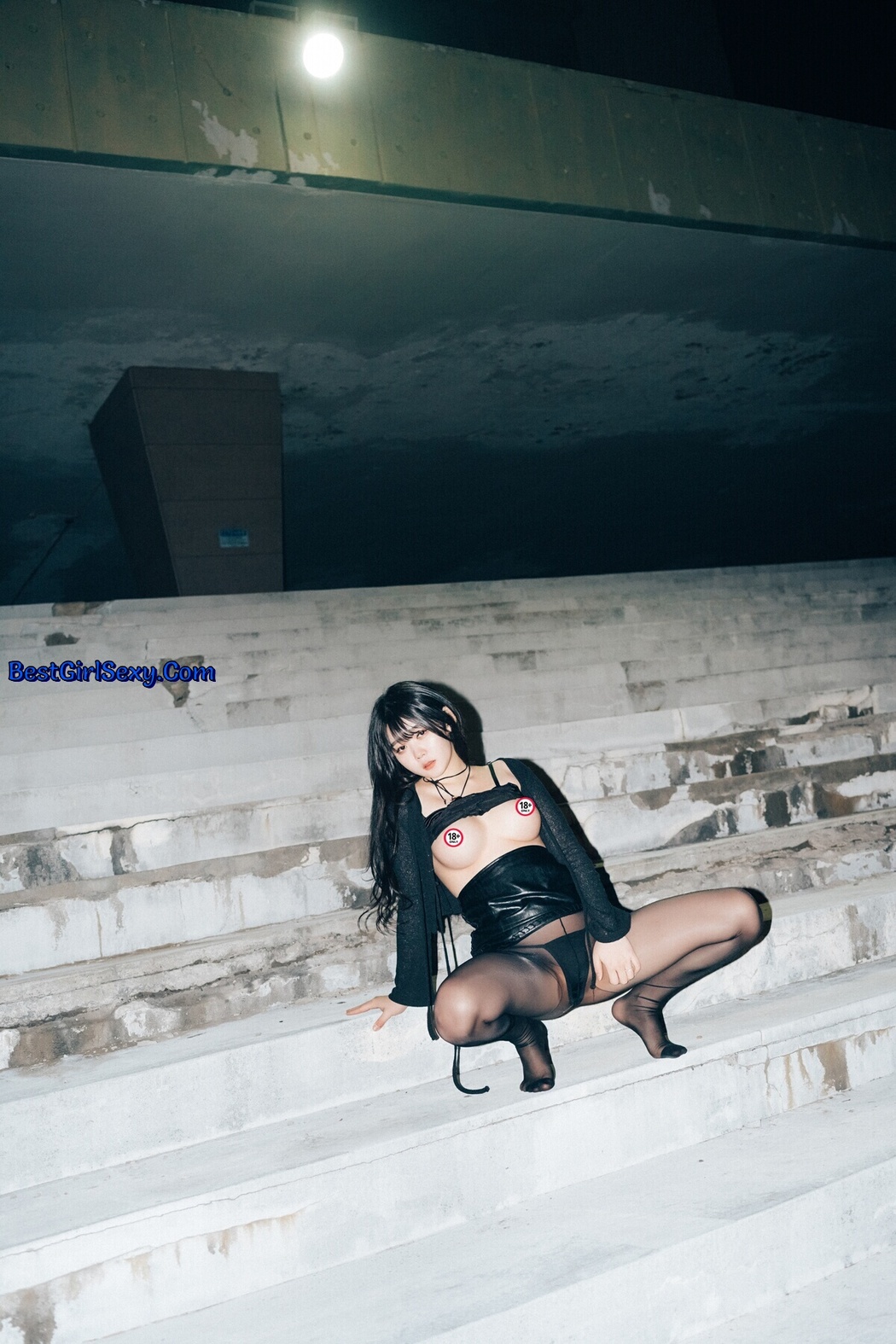 Loozy Zia 지아 – XXX At Night Road A