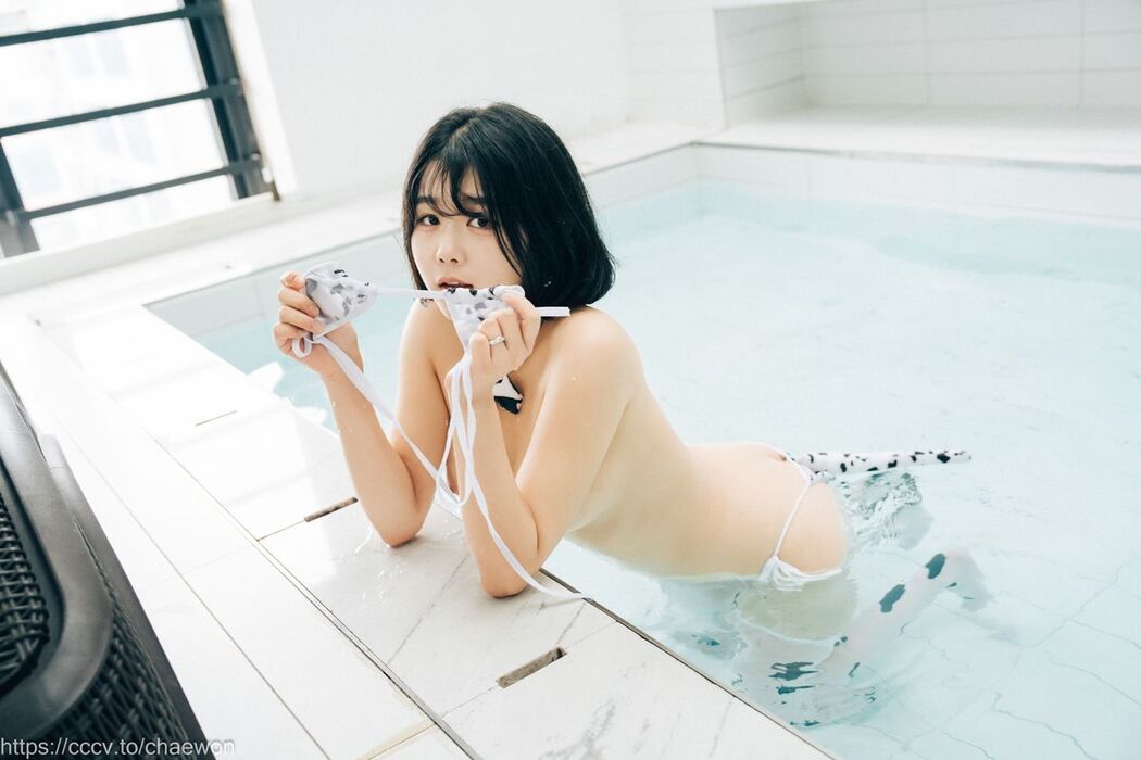 Loozy Zia 지아 – Milking A