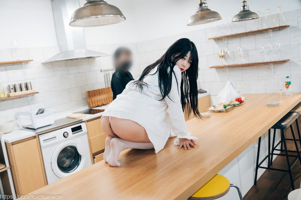 Loozy Zia 지아 – Nyotaimori A