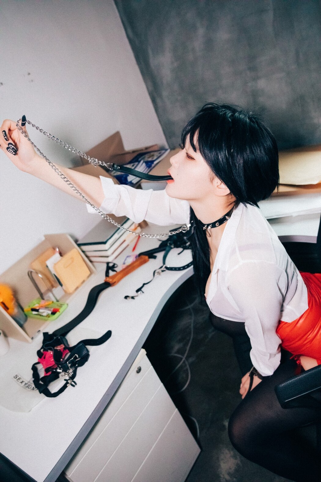 Loozy Zia 지아 – Office slave B