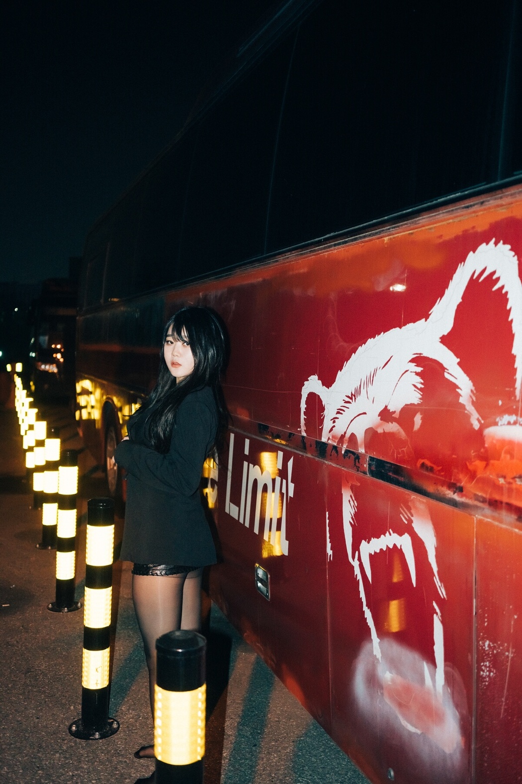 Loozy Zia 지아 – XXX At Night Road B