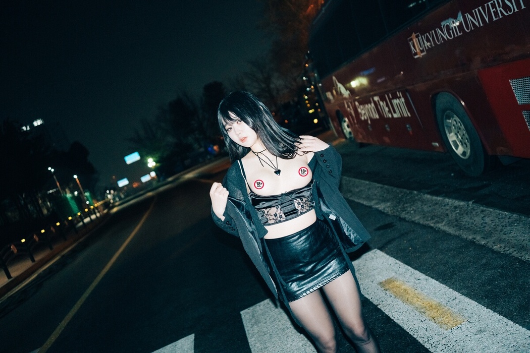 Loozy Zia 지아 – XXX At Night Road A
