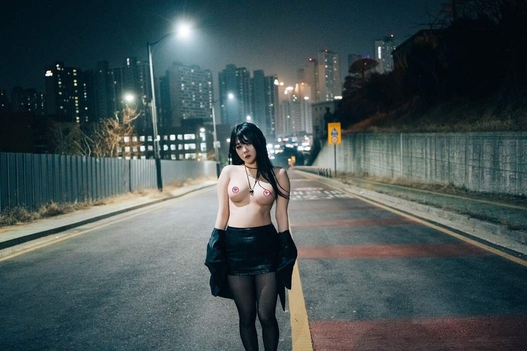 Loozy Zia 지아 – XXX At Night Road A