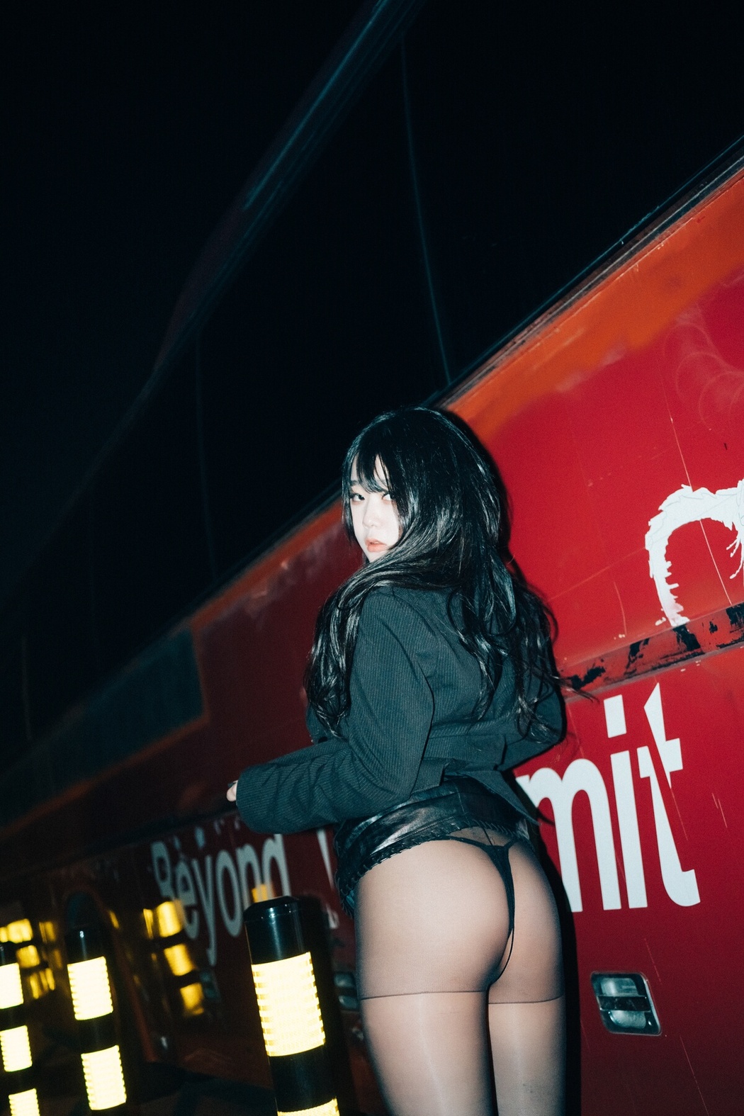 Loozy Zia 지아 – XXX At Night Road B
