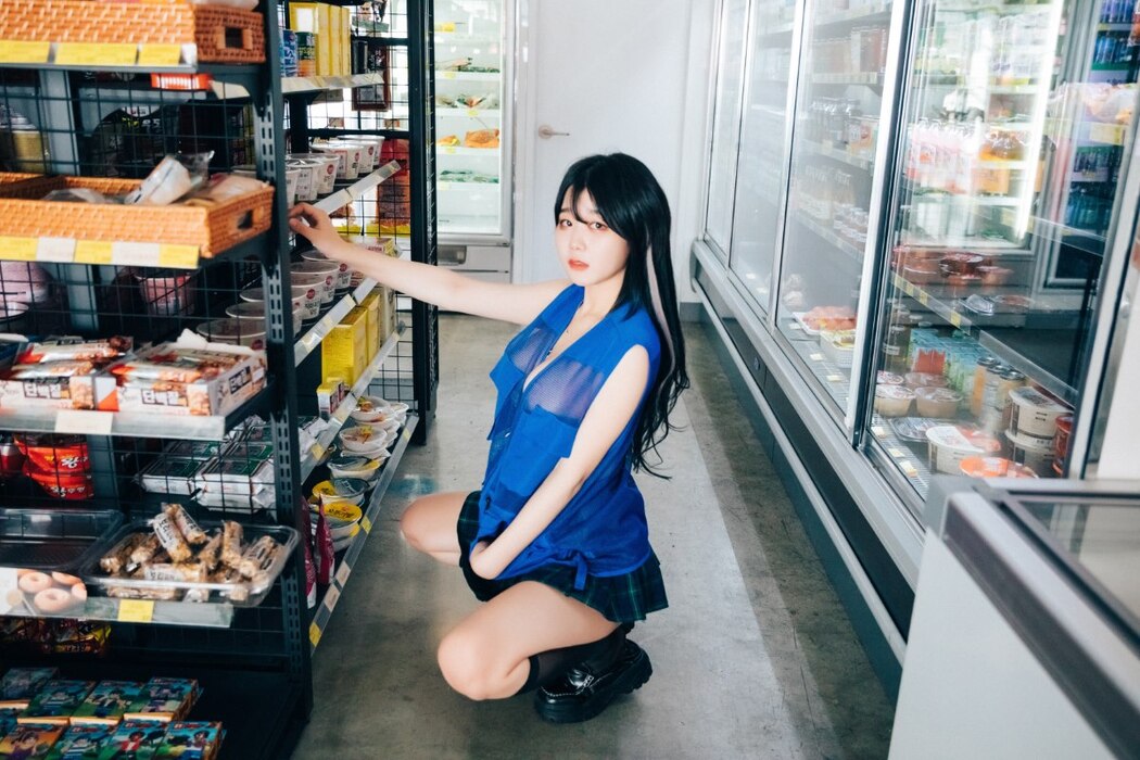 Loozy Zia 지아 – Part Timer S.Ver B