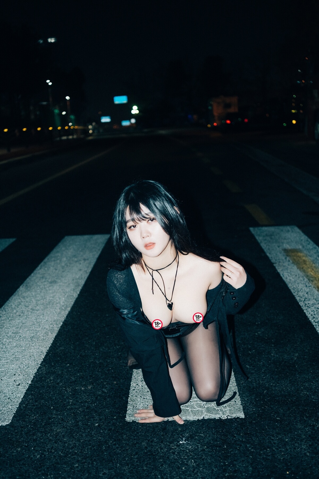 Loozy Zia 지아 – XXX At Night Road A