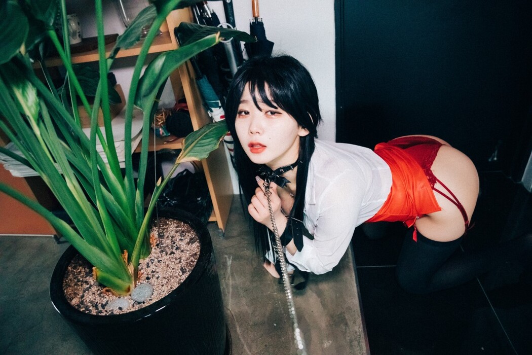 Loozy Zia 지아 – Office slave A