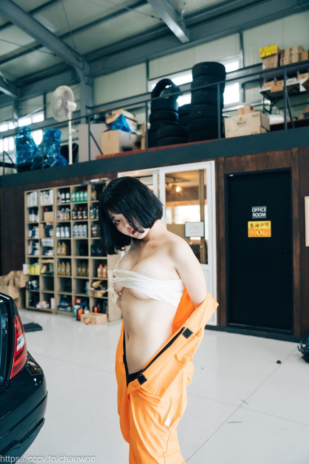 Loozy Zia 지아 – Garage Girl A