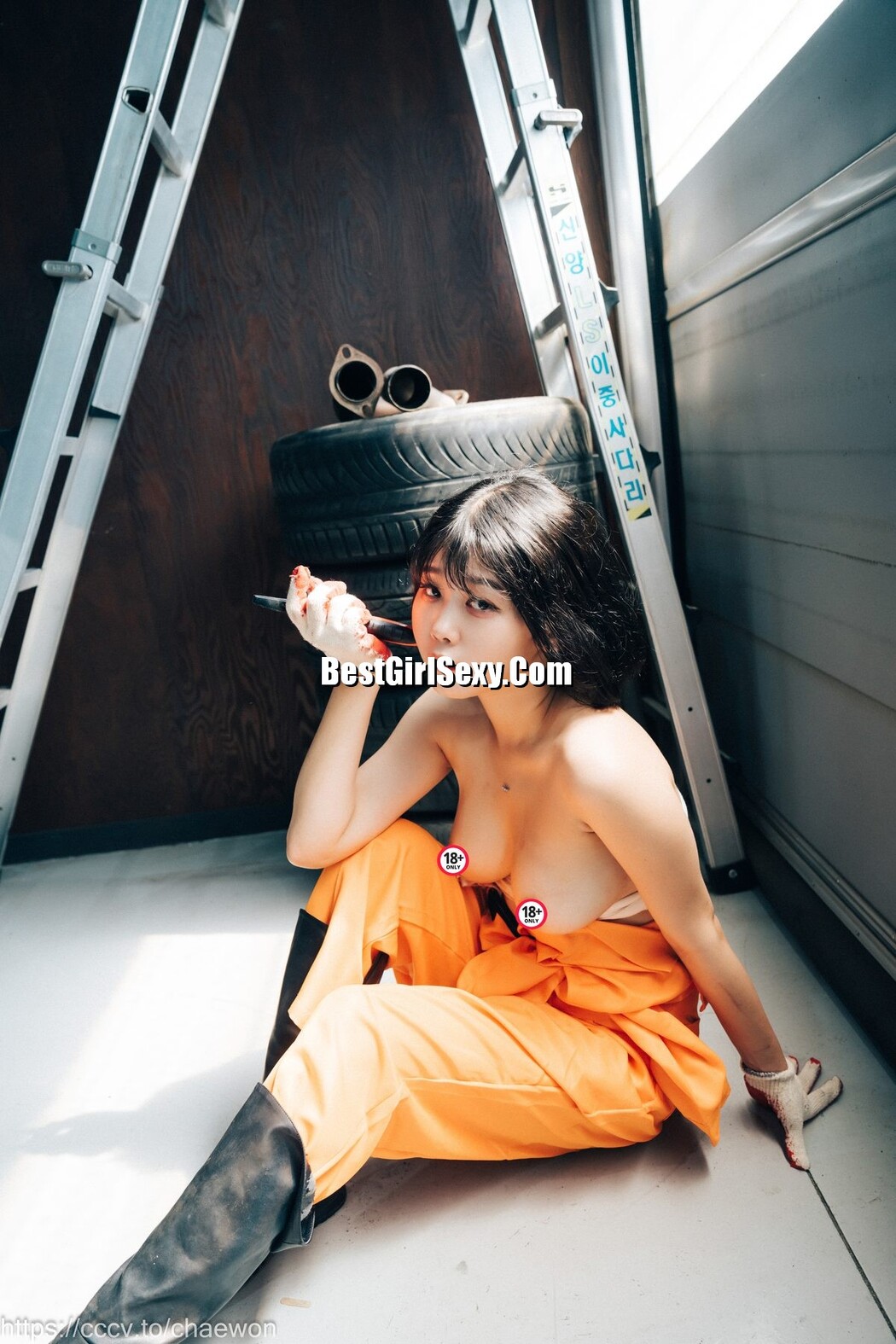 Loozy Zia 지아 – Garage Girl A