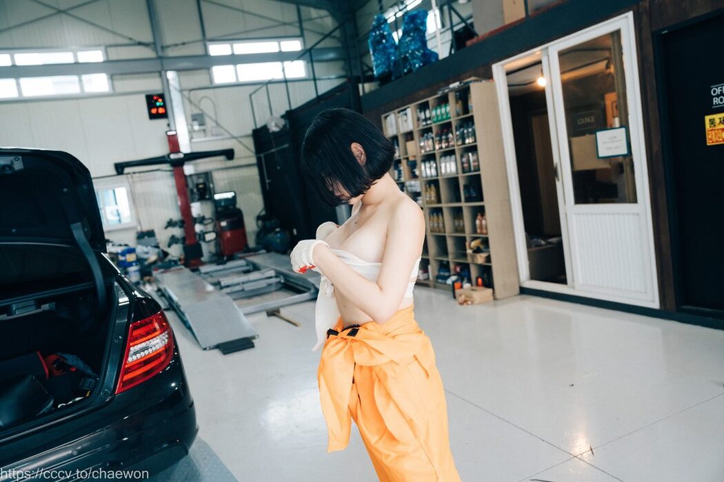 Loozy Zia 지아 – Garage Girl A