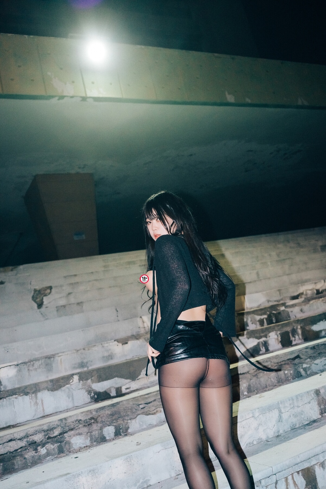 Loozy Zia 지아 – XXX At Night Road A