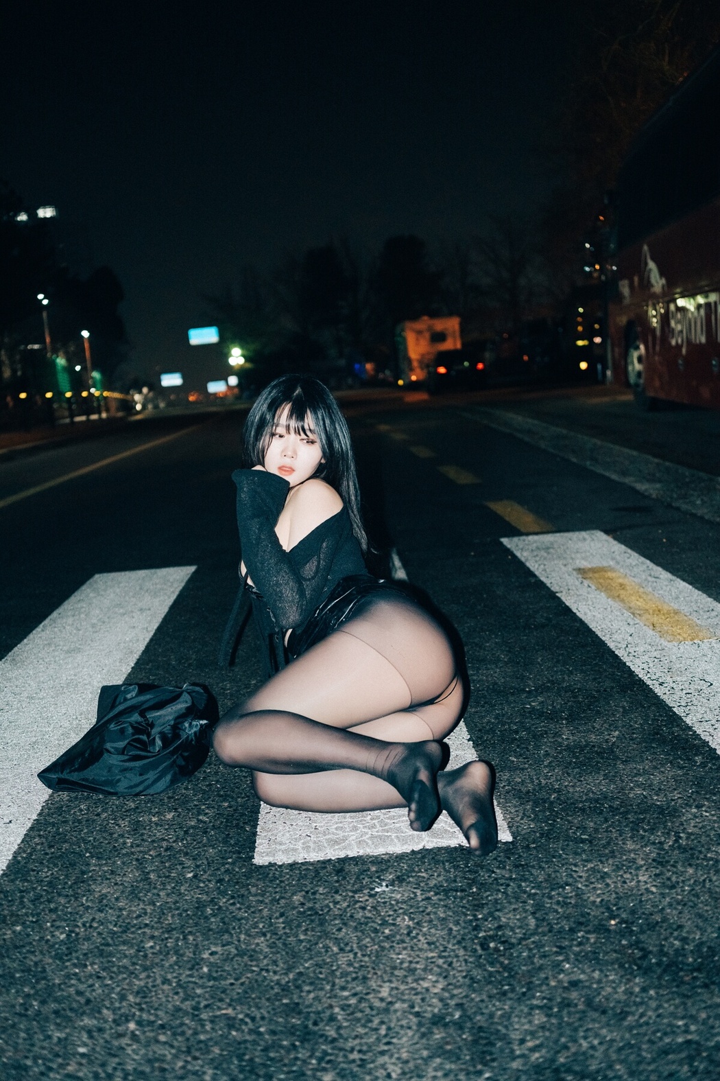 Loozy Zia 지아 – XXX At Night Road B
