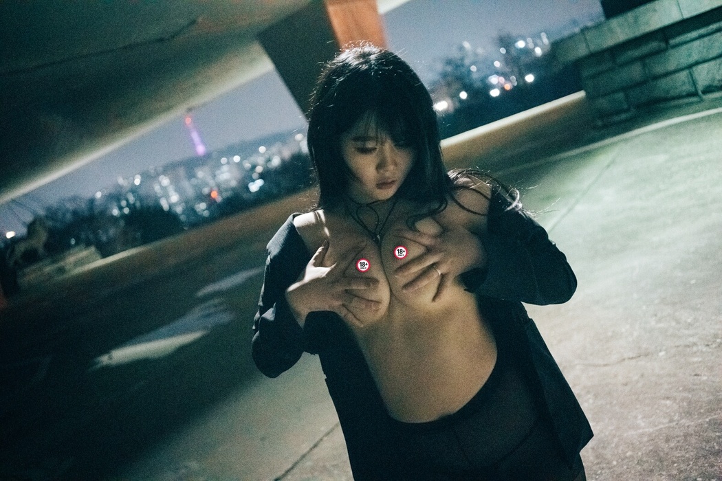 Loozy Zia 지아 – XXX At Night Road A