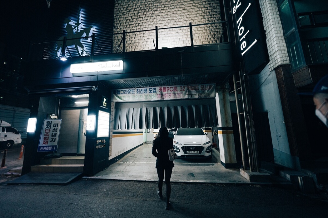 Loozy Zia 지아 – XXX At Night Road B