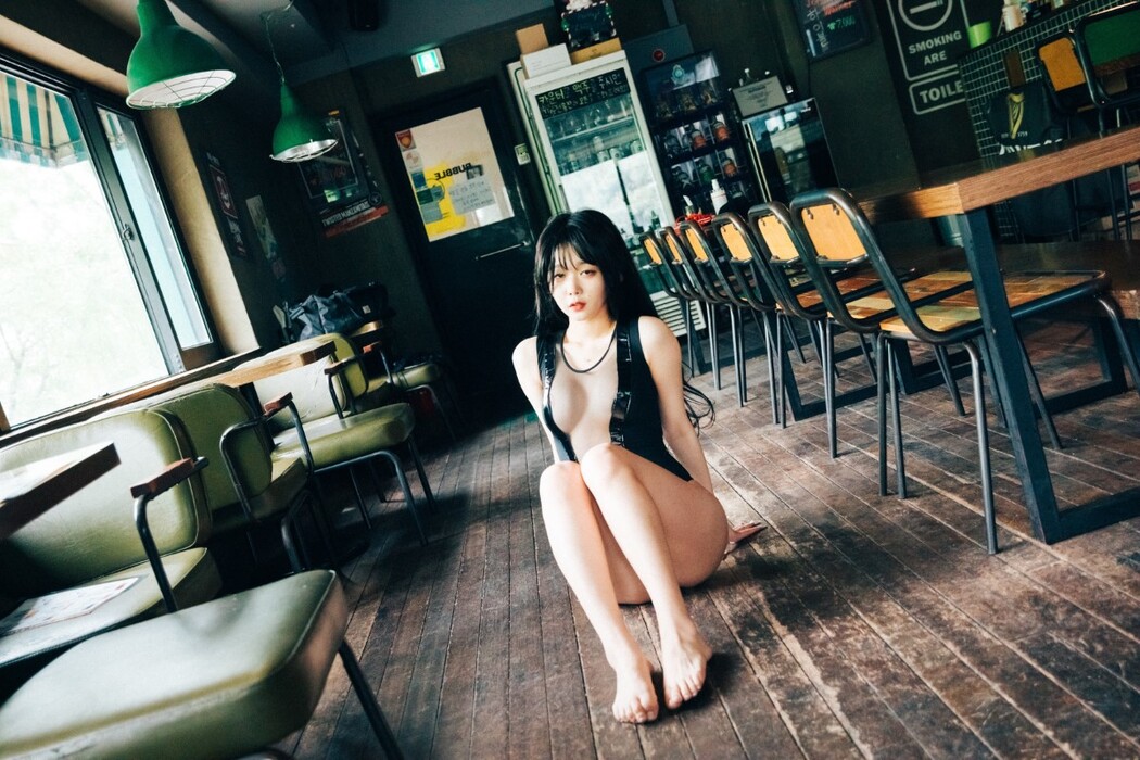 Loozy Zia 지아 – SM Bar B