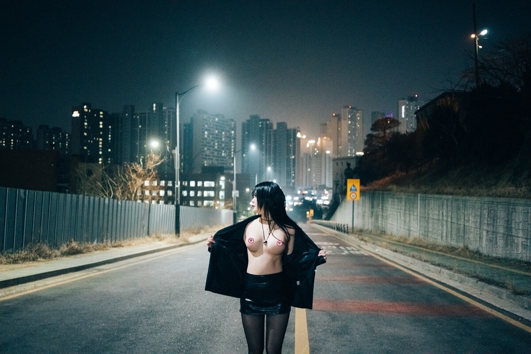 Loozy Zia 지아 – XXX At Night Road A