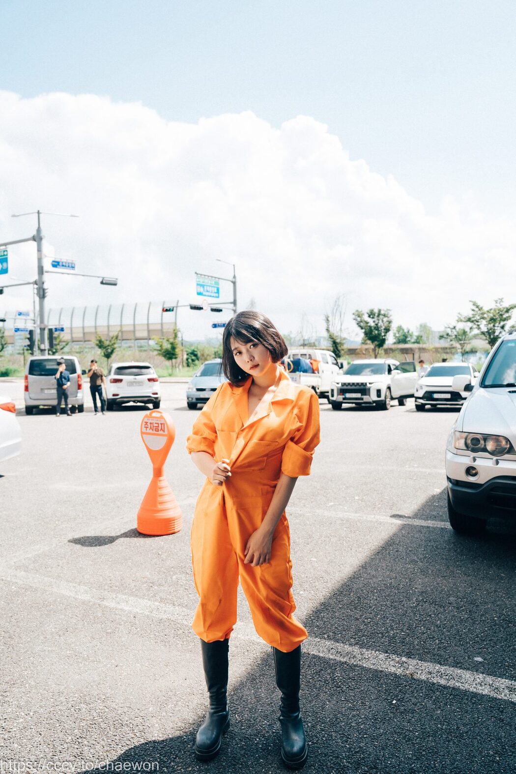Loozy Zia 지아 – Garage Girl B