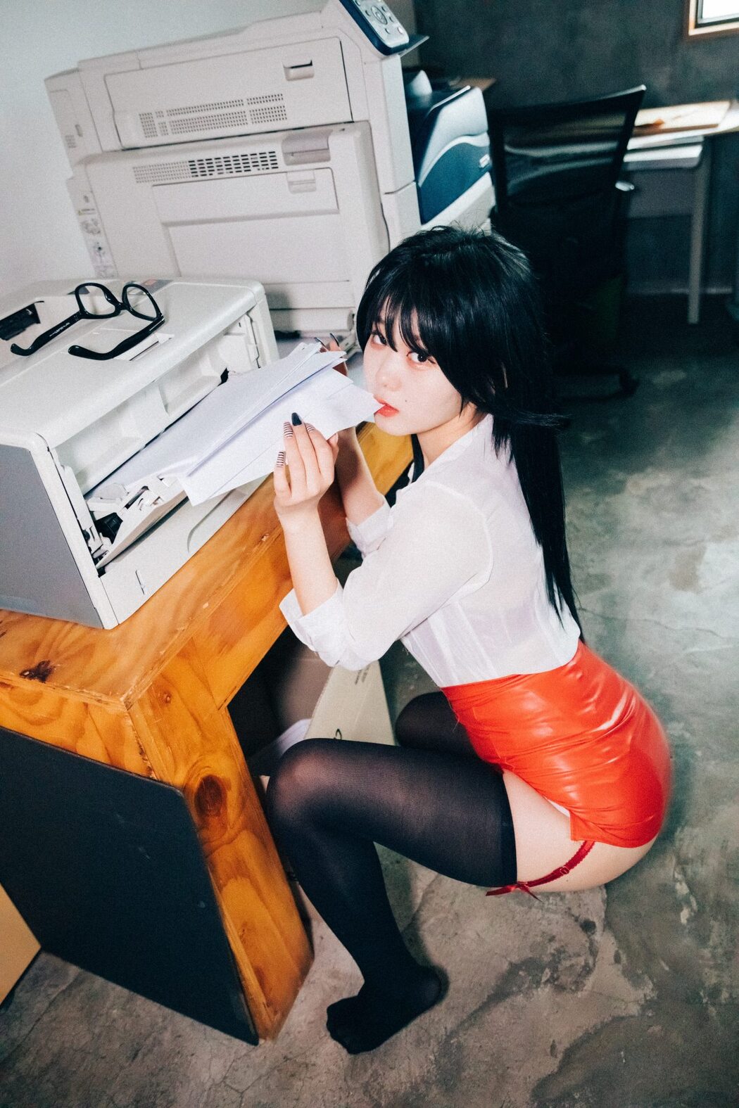 Loozy Zia 지아 – Office slave B