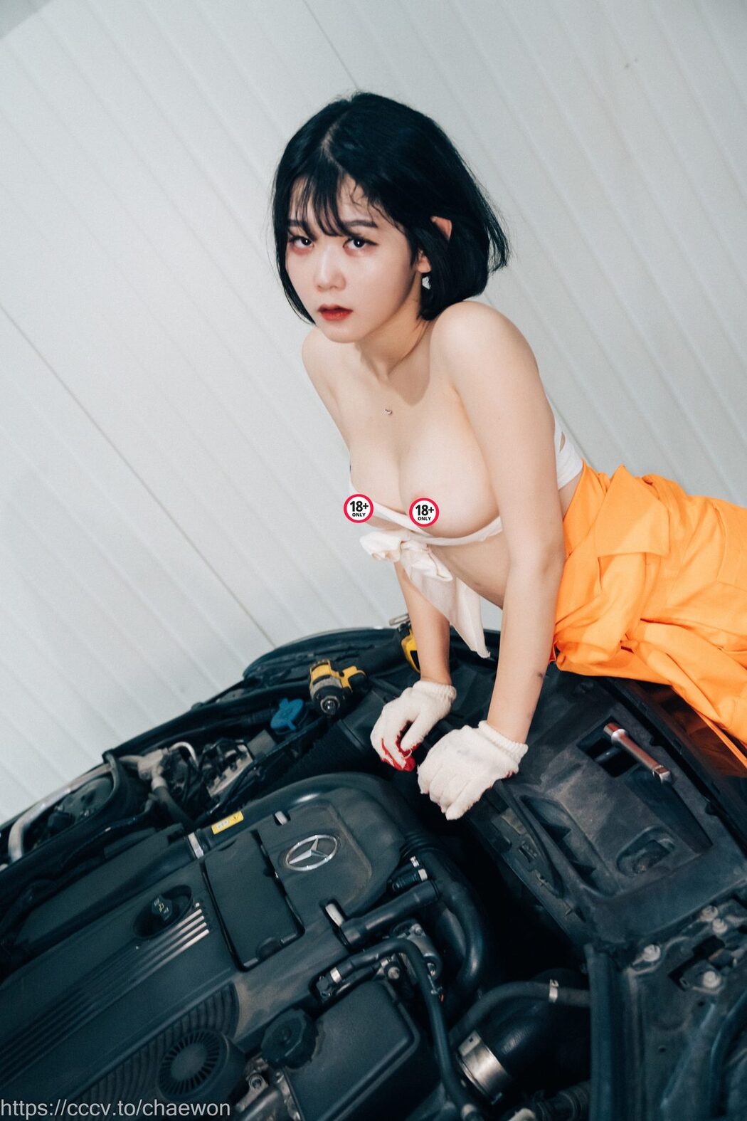 Loozy Zia 지아 – Garage Girl A