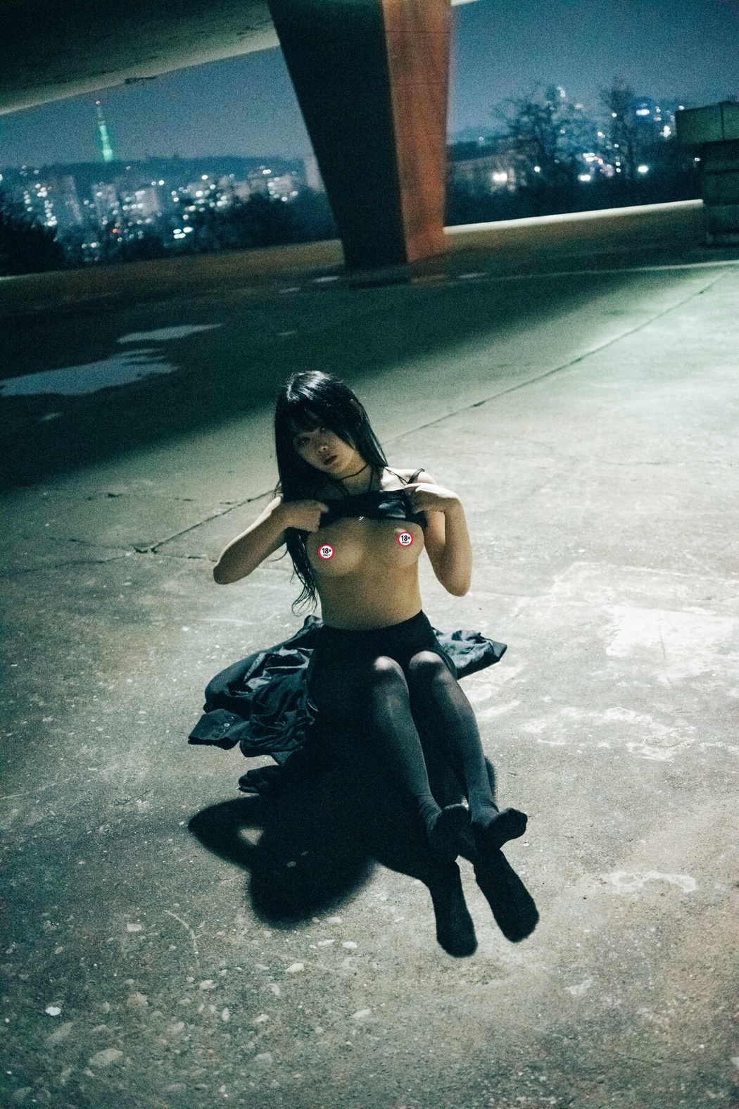 Loozy Zia 지아 – XXX At Night Road A